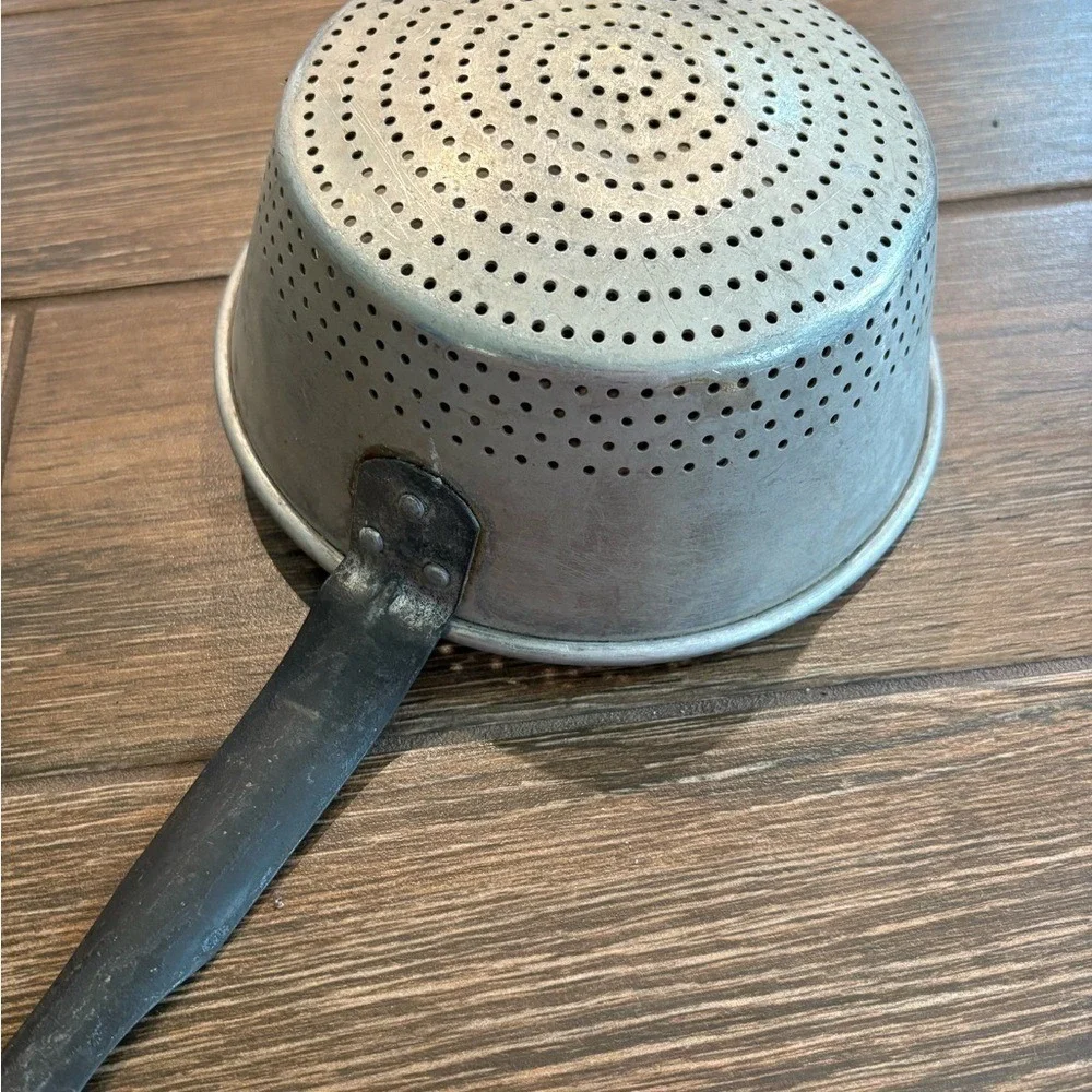 Vintage Mid-Century Ware-Ever TAC U Aluminum‎ Co. Strainer No 933 With Handle